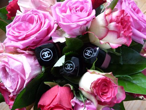 chanel rose bouquet